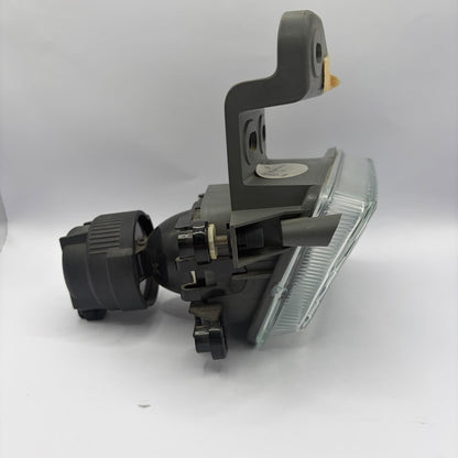 Nebelscheinwerfer 867 941 702 rechts
VW Polo 90 - 94